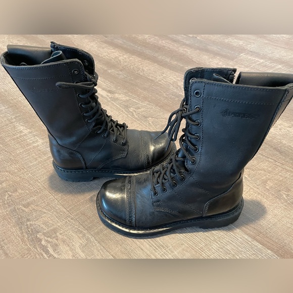 Bates Boots - Picture 3 of 6